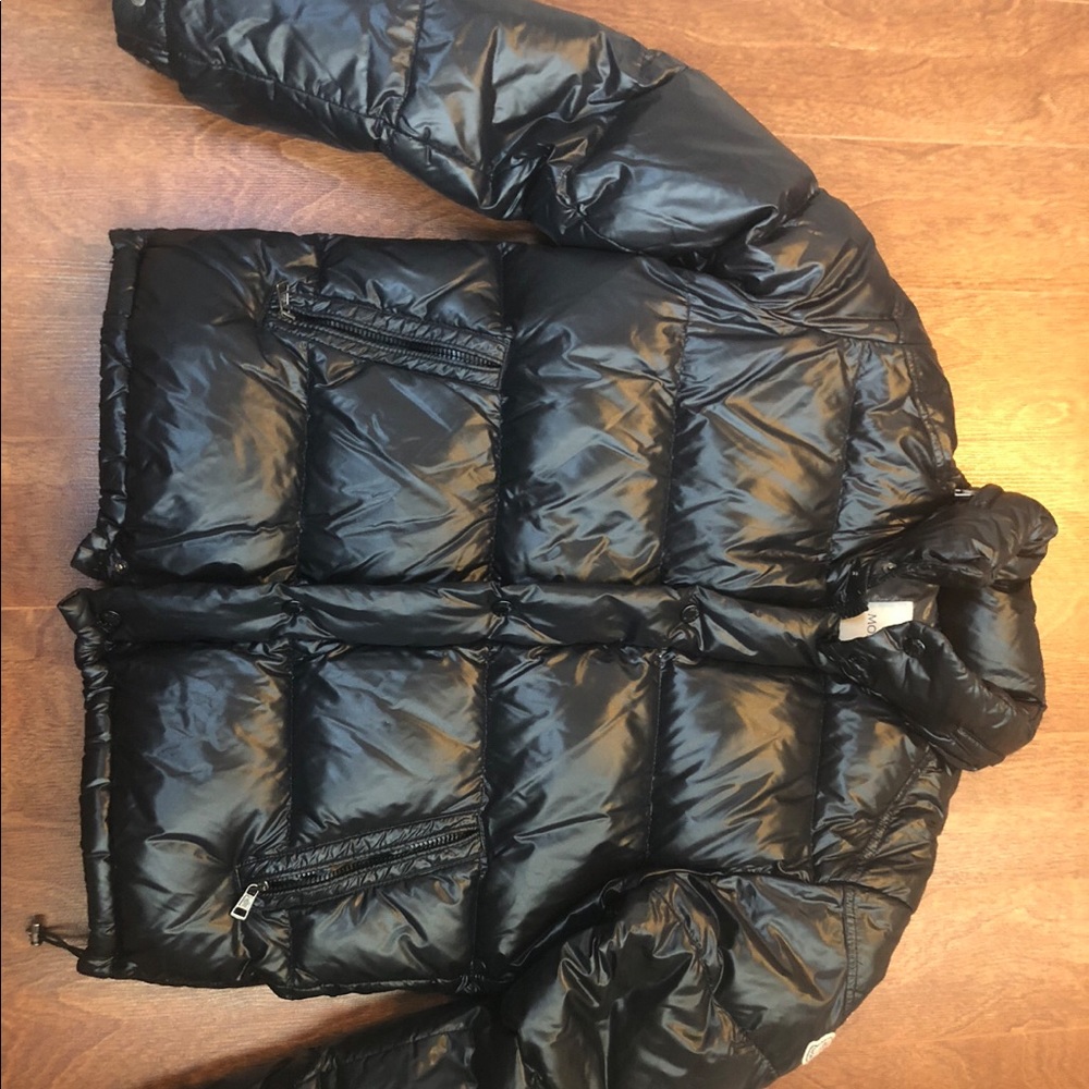 Men’s Authentic Moncler Black Winter Jacket size 4